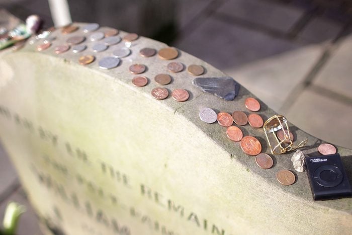 WHAT COINS ON A GRAVE STONE MEAN Legend FM
